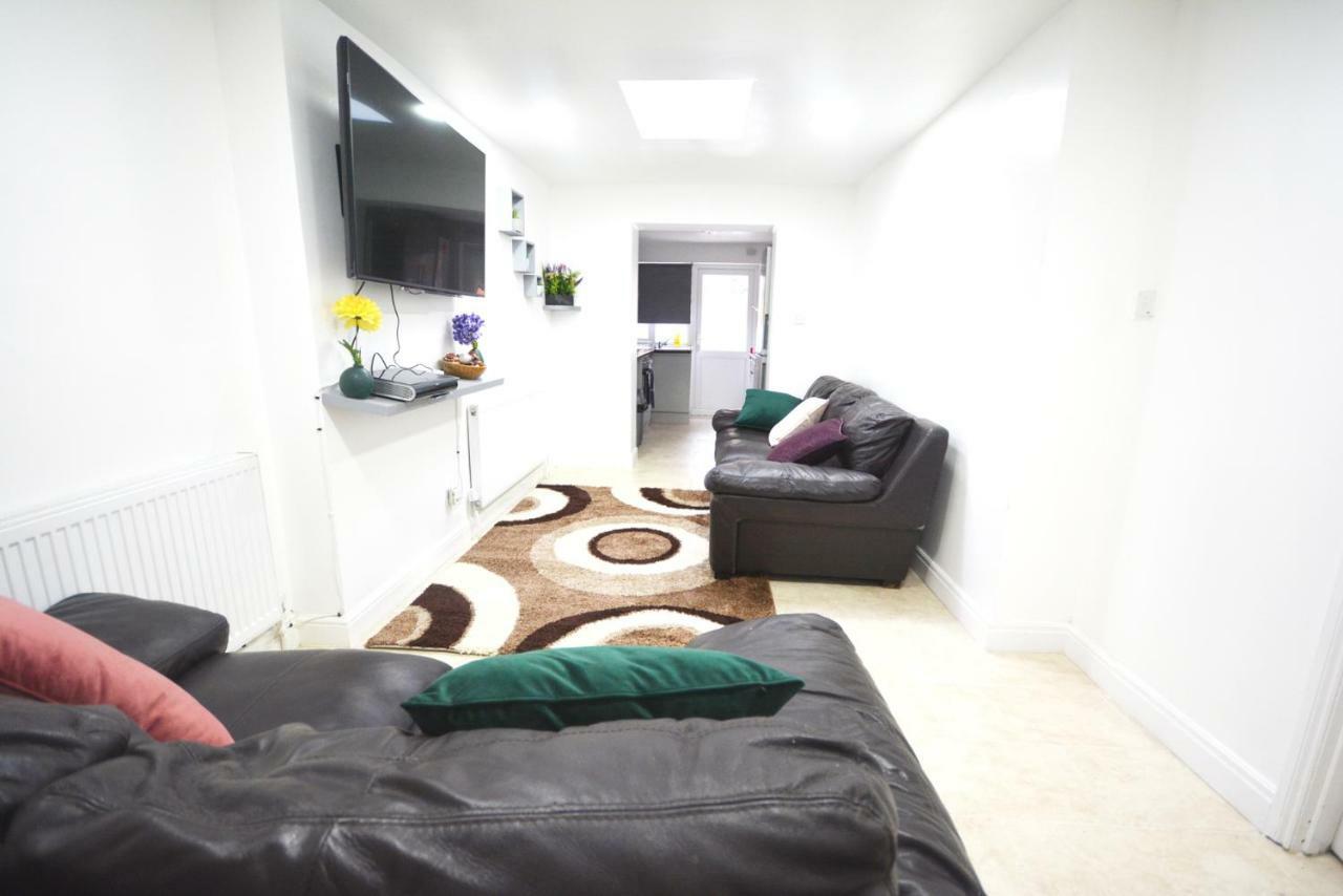 London Zone 2 Three Bedroom Apartment Exteriör bild